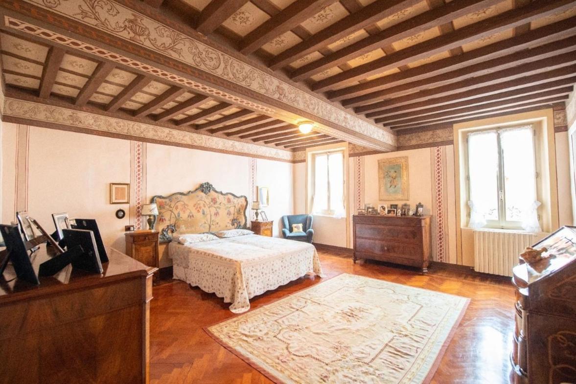 Villa Ottocentesca Immersa Nel Verde Montecavolo Exterior photo